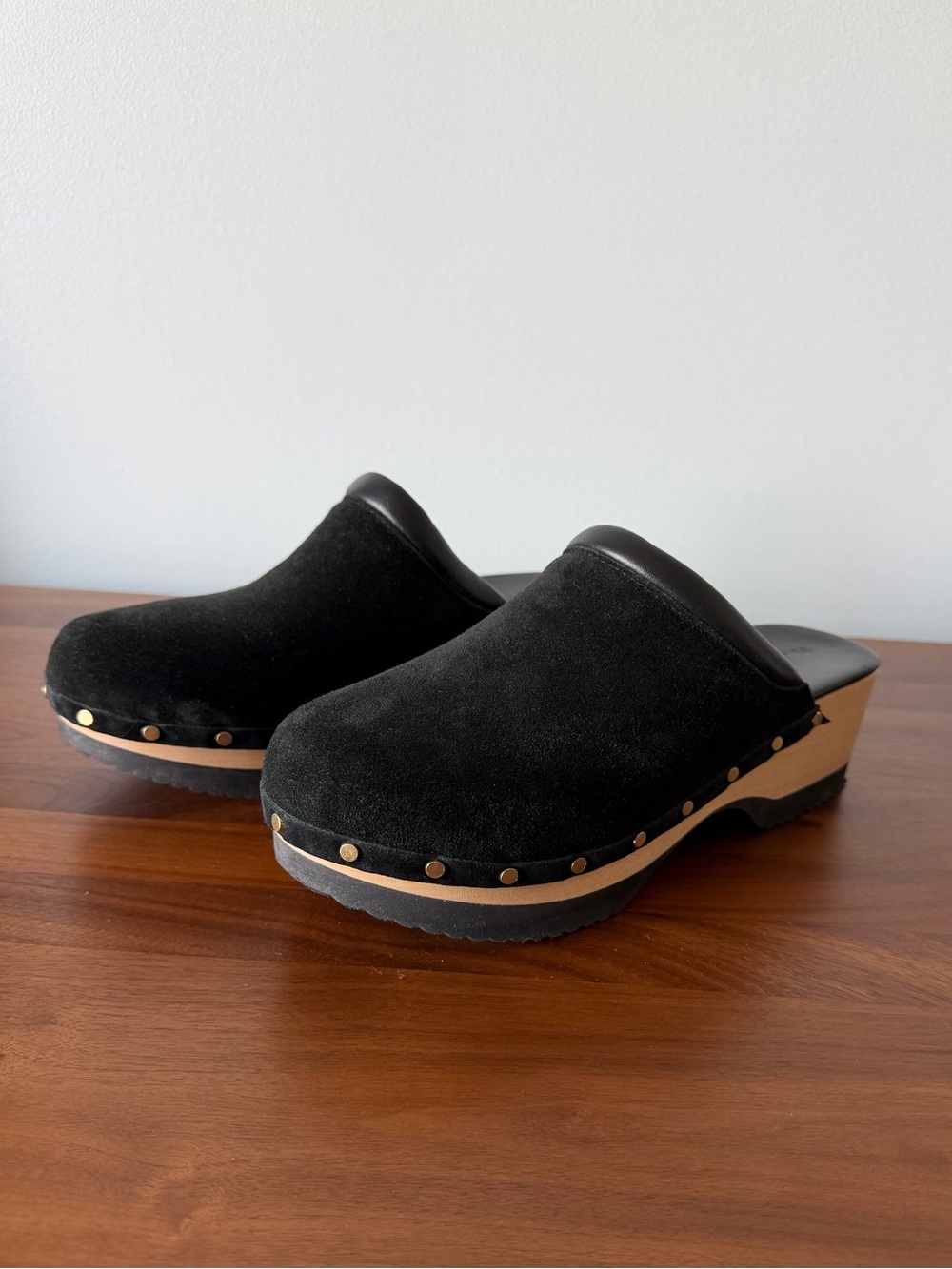 M.Gemi Greta - black suede clogs size 10